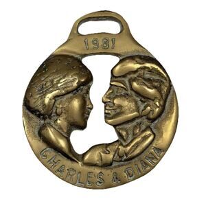 Horse Medallion Charles & Diana 1981 Wedding Equestrian Princess Di EUC